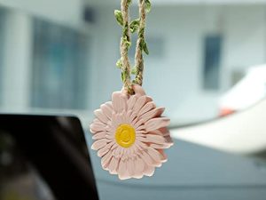 YGMONER Gerbera Rear View Mirror Hanging Ornaments Car Interior Accessories for Women (Gerbera)