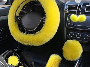 ZXGHIJJ Fluffy Car Accessories Set